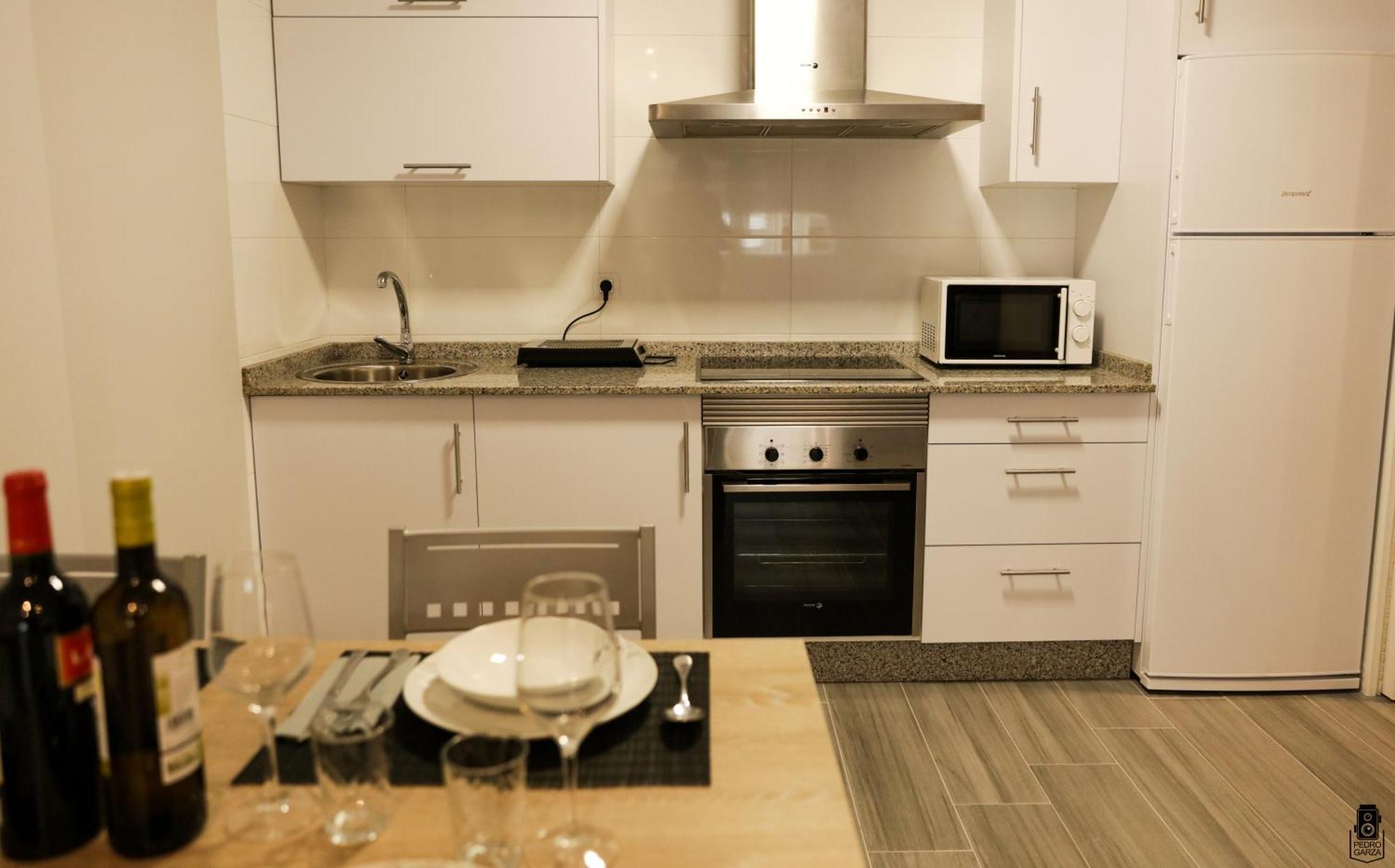 Dpcristal City Apartments 萨里亚 外观 照片